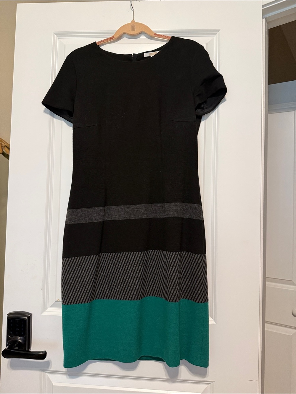 Black and Teal Short Sleeve Colorblock Dress